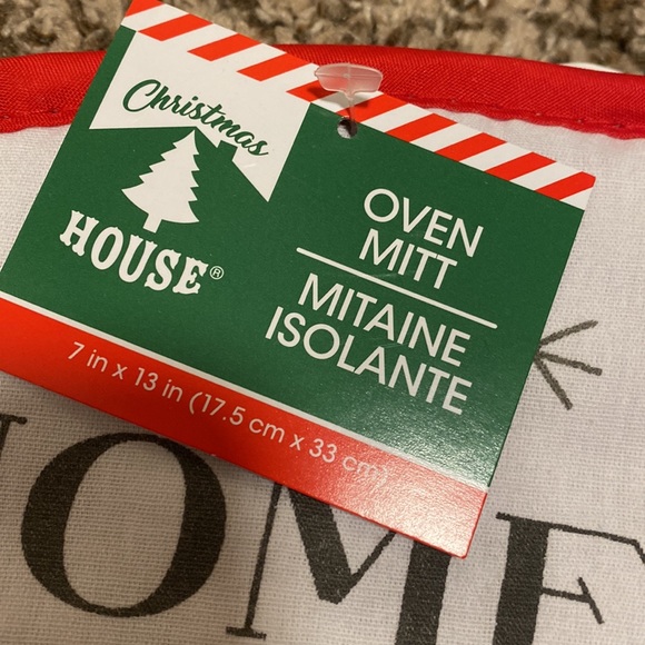 Gnome For The Holidays Kitchen Towels & Oven Mitts - Picture 6 of 7